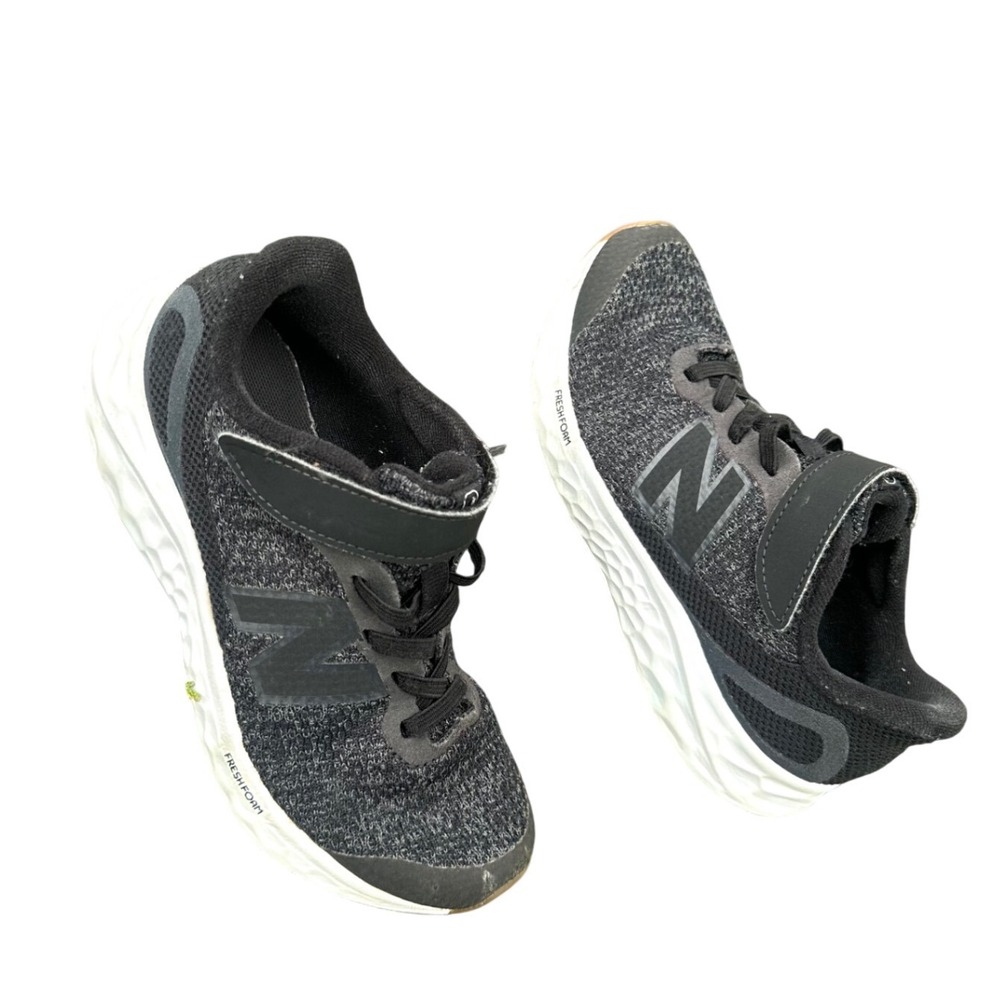 New Balance Fresh Foam Arishi v4 Bungee Lace Sneakers Little Kids Size 1 Black
